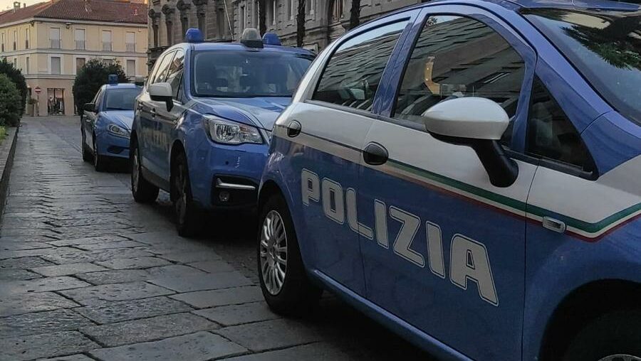 Furto E Aggressione A Pubblico Ufficiale Due Arresti A Monza Il