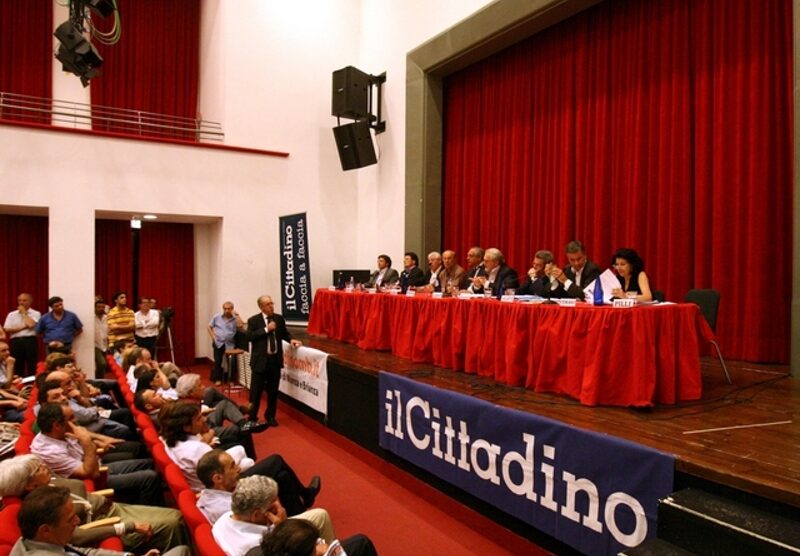 Il faccia a faccia organizzato nel 2012 tra i candidati alla carica di sindaco di Monza