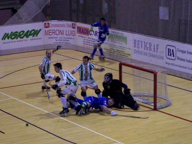 Hockey: la Ingraph risorgeForse torna Franco Pellice