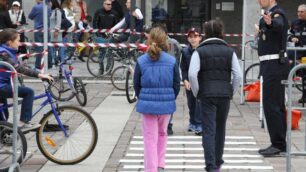 In 150 all’esame di ”buoni ciclisti”Bambini in bicicletta a Villasanta