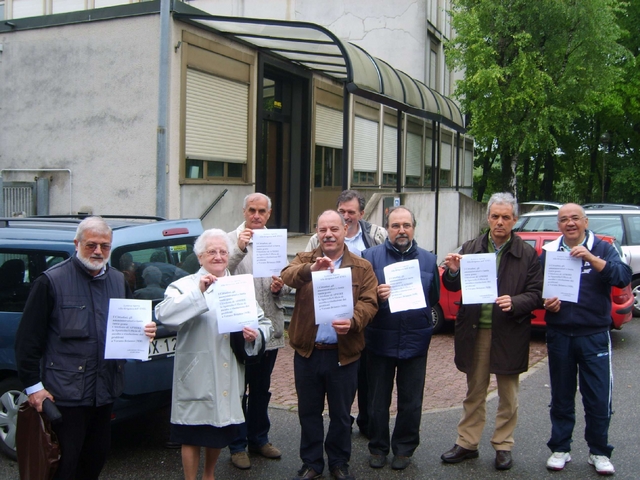 Verano, protesta per il Punto Eneldavanti alle telecamere della Rai