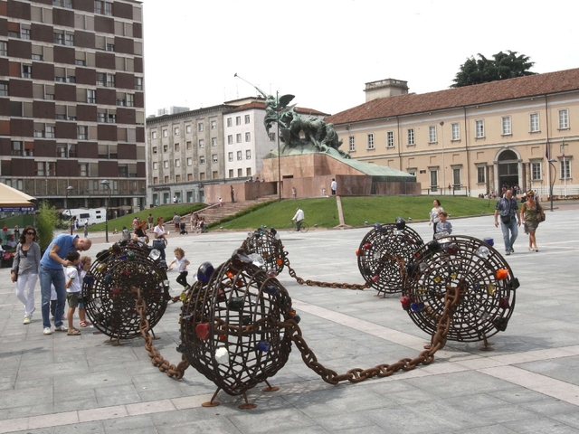 Monza, con l’artista Franz Stahlerla città diventa museo vivo