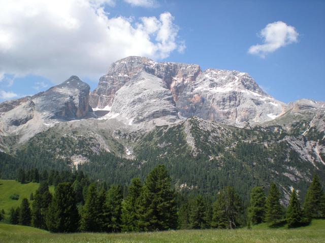 Vacanze adrenaliniche in Alta Pusteriafra slittini, arrampicate ed escursioni