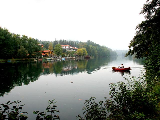 Il fiume Adda tra cibo e vino