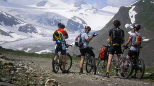 Con Cossa la culturava in mountain bike