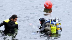 Monza, sub muore nel LarioTre compagni si salvano