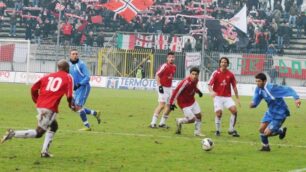 Calcio, il Monza cade nel derby Al Brianteo fa festa il Como