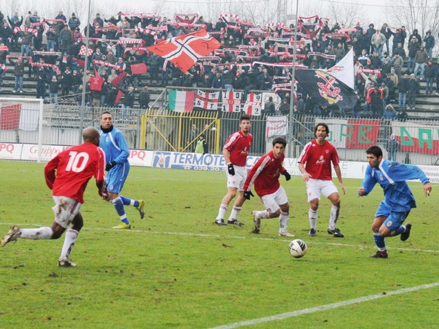 Calcio, il Monza cade nel derby Al Brianteo fa festa il Como