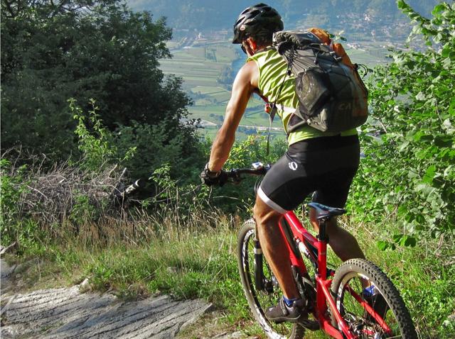 Gallura su due ruoteMare, bike e relax