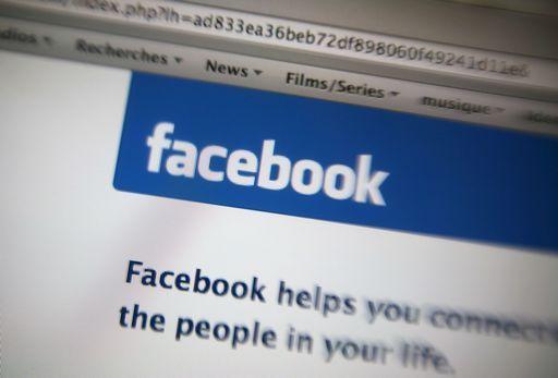 Tra Facebook e chat:la cyber-dipendenza