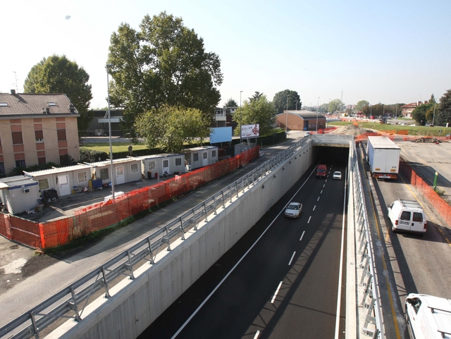 Monza, rotonda viale Industrie:entro 15 giorni riapre il cantiere