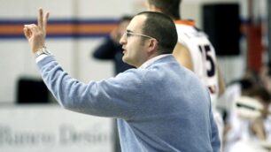 Rimadesio e Tritto si dicono addioBasket, nuovo coach per l’Aurora