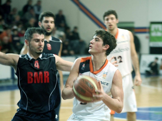 Basket, Rimadesio dai nervi saldiVince il derby con Lissone e vola