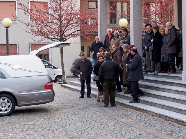 I funerali di Salvatore CaizzaSeregno, l’addio al Lazzaretto