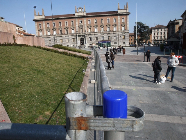 Transenne arretrate, ancora guaiSei banchi proprio non ci stanno