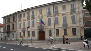 Monza, protesta contro manovra:presidio Cgil Brianza in Prefettura