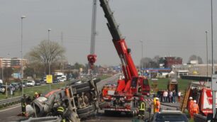 Monza, schiacciato da betonieraOperaio muore in via Fermi