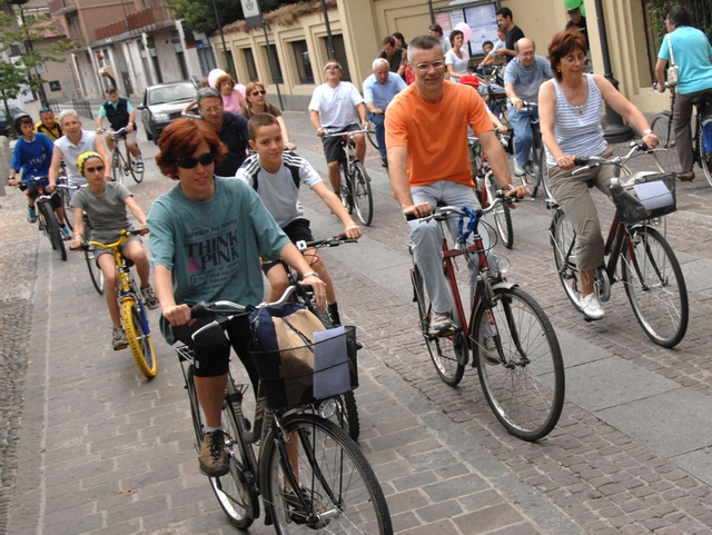 Il Vimercatese in bici fino al MustLa storia dei Comuni va al museo