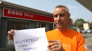 Negozianti distrutti dal cantiereMonza protesta: «Sulla gru»