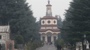 Monza, tenta rapina al cimiteroSubito arrestato dai carabinieri