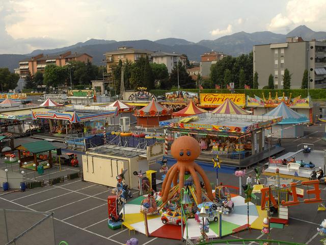 Giochi e giostre alla CeladinaDa venerdì arriva il luna park