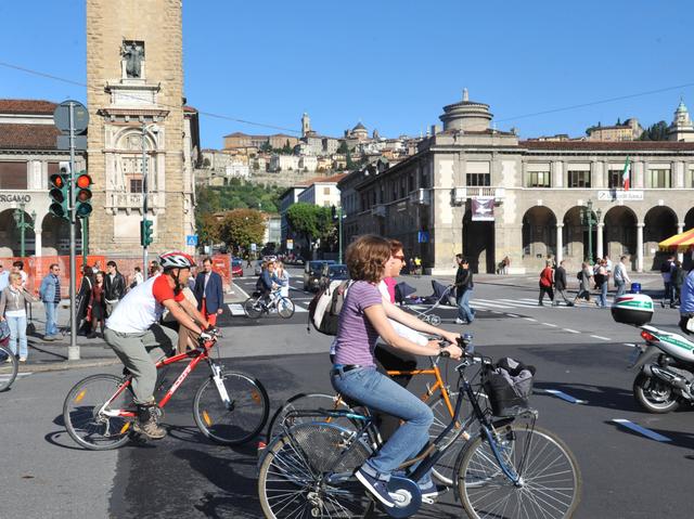 Bergamo in biciDomenica con Aribi