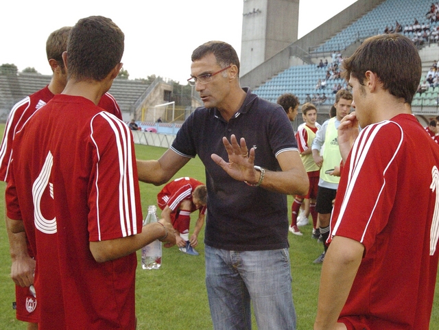 Calcio, Bergomi è in partenzaA Monza continua il fuggi fuggi