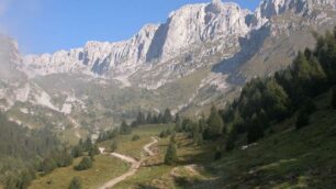 Cai: gita al rifugio Cassinellial cospetto della Presolana