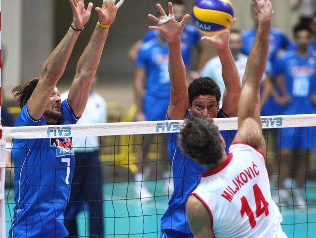 Monza, ultimo test per gli Europei:Italvolley sciupona, Serbia sorride