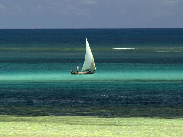 Mare di ottobre:rifugiarsi a Malindi