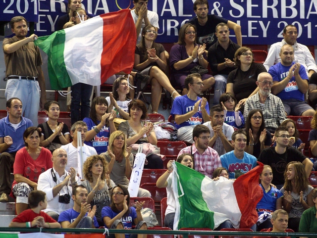 Europei di volley, l’Italia lottaE batte l’Azerbaijan per 3-1