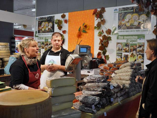 Nel weekend la Fiera fa il bisPoi tartufi, sagre e castagnate