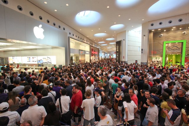 La Mela è in festacol nuovo Apple Store