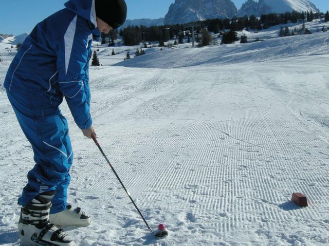 Golf sulla neveall’Alpe di Siusi