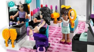 Lego fenomenoOra anche «in rosa»