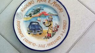 Raduno d’auto d’epoca sull’IseoCon un piatto del Buon Ricordo