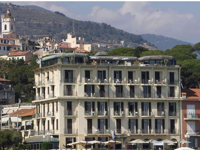 Bordighera, all’Hotel Parigiarie regali di primo Novecento