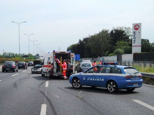 Seregno: scontro a tre in ValassinaBimba d’un anno tra gli otto feriti