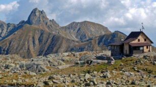 Ana-Cai: l’8 luglioin tredici rifugi