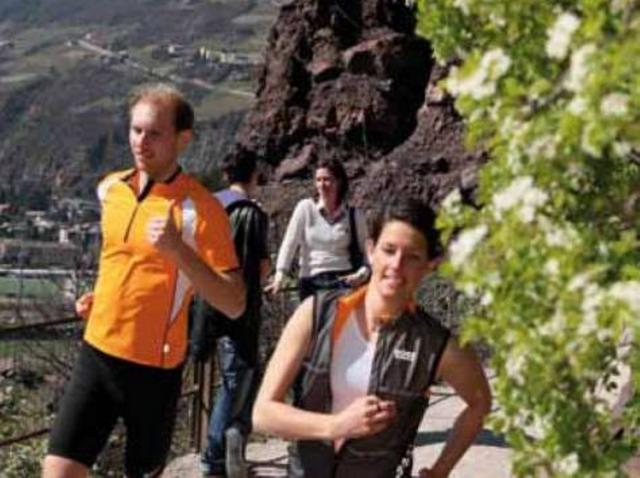 Borunning: corsa e nordic walking A spasso per Bolzano. E dintorni