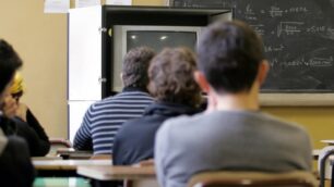 Monza, gli studenti diventano profStudio e aiuto all’Hensemberger