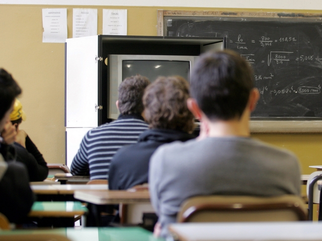 Monza, gli studenti diventano profStudio e aiuto all’Hensemberger