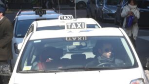 Monza, adeguate le tariffe dei taxi:soddisfazione degli artigiani