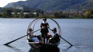 Palio remiero:sul Lario le «Lucie»