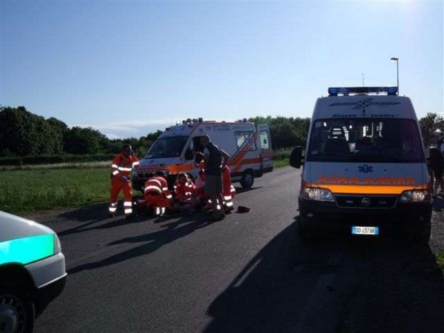 Giussano, moto contro furgoneMuore veranese, lascia due figli