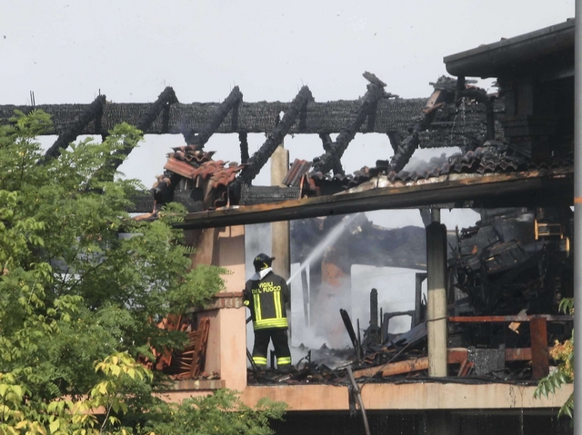 Un corto circuito, poi le fiammeTragedia sfiorata a Concorezzo