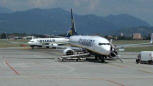 Ryanair chiude 7 rotteda/per Alghero