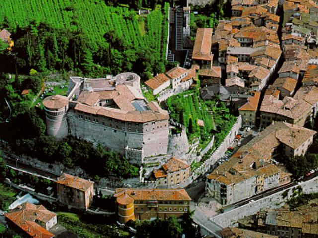 Rovereto, danza e gusto trentinofra cultura e tradizioni agro-alimentari