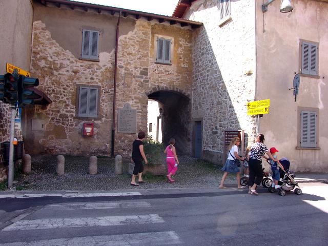 Mostre, dalla filateliaalla pittura e alla montagna