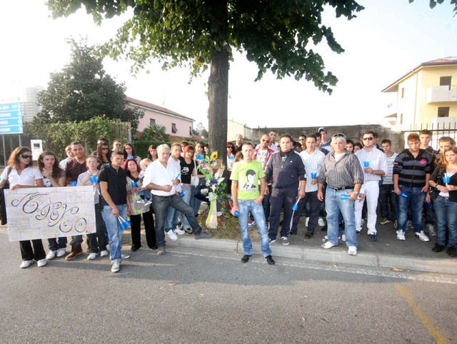 Desio, fiaccolata per Sanfilippoa un anno dall’incidente mortale